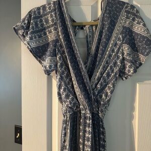 Francesca's Collections Blue and White Maxi Sundress with Flutter Sleeves